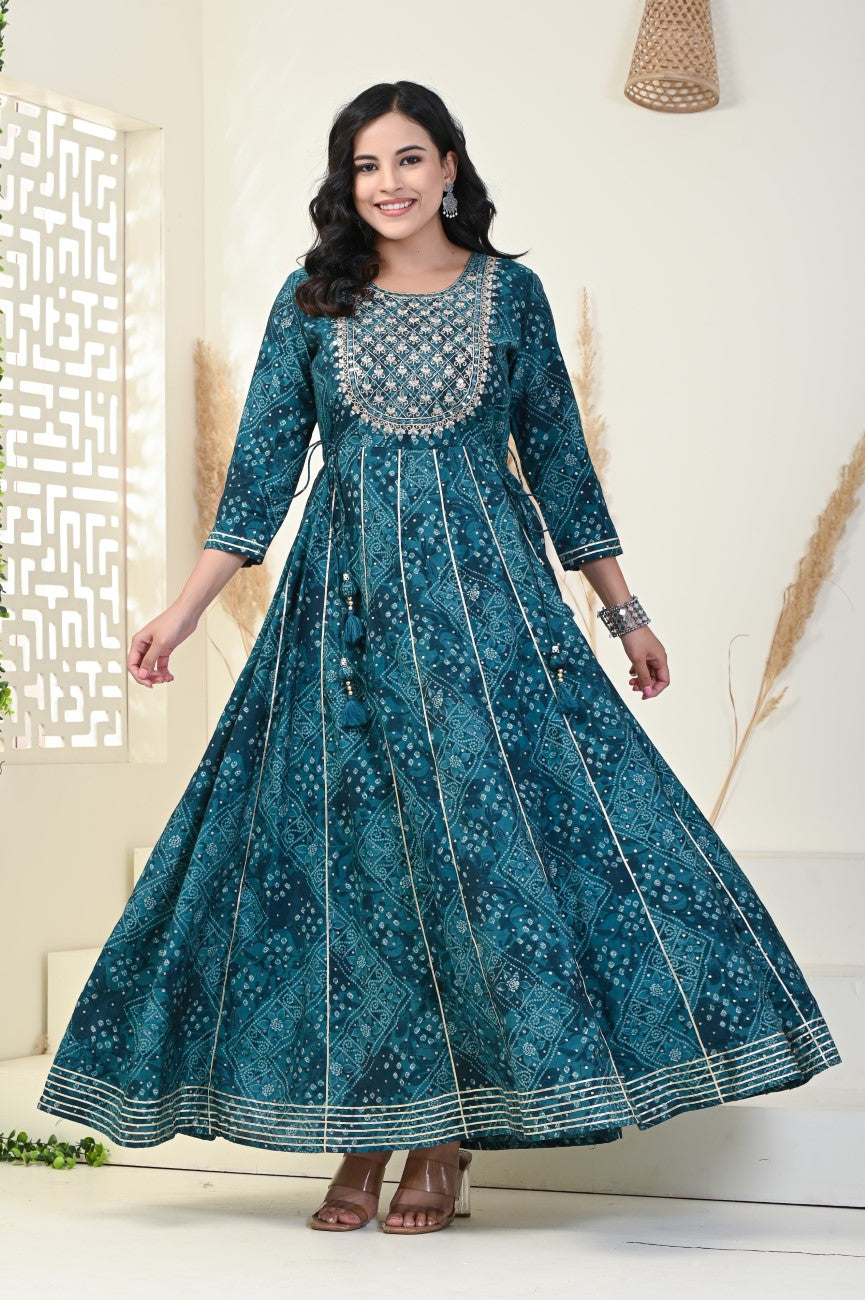 Green Flared Long Anarkali Kurta-1100001