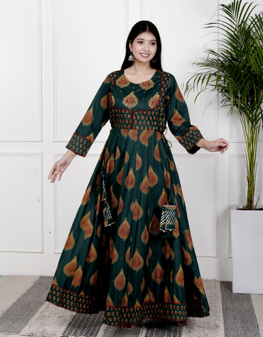 Green Flared Long Anarkali Kurta-1100031