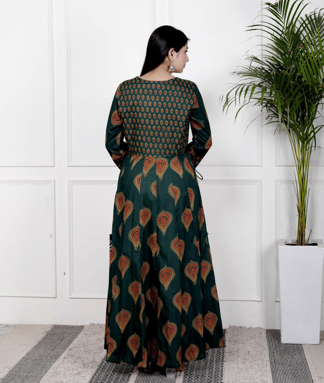 Green Flared Long Anarkali Kurta-1100031