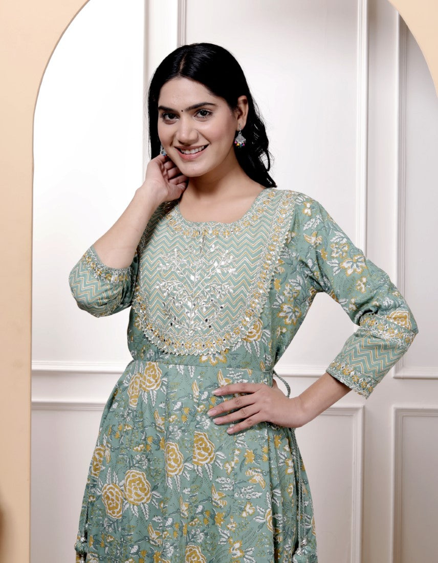 Green Flared Long Anarkali Kurta-1100027