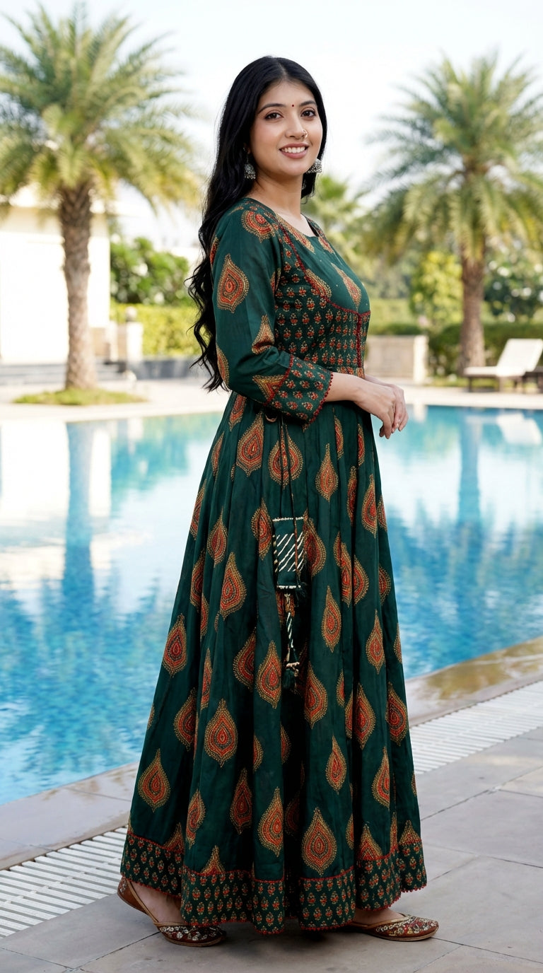 Green Flared Long Anarkali Kurta-1100031