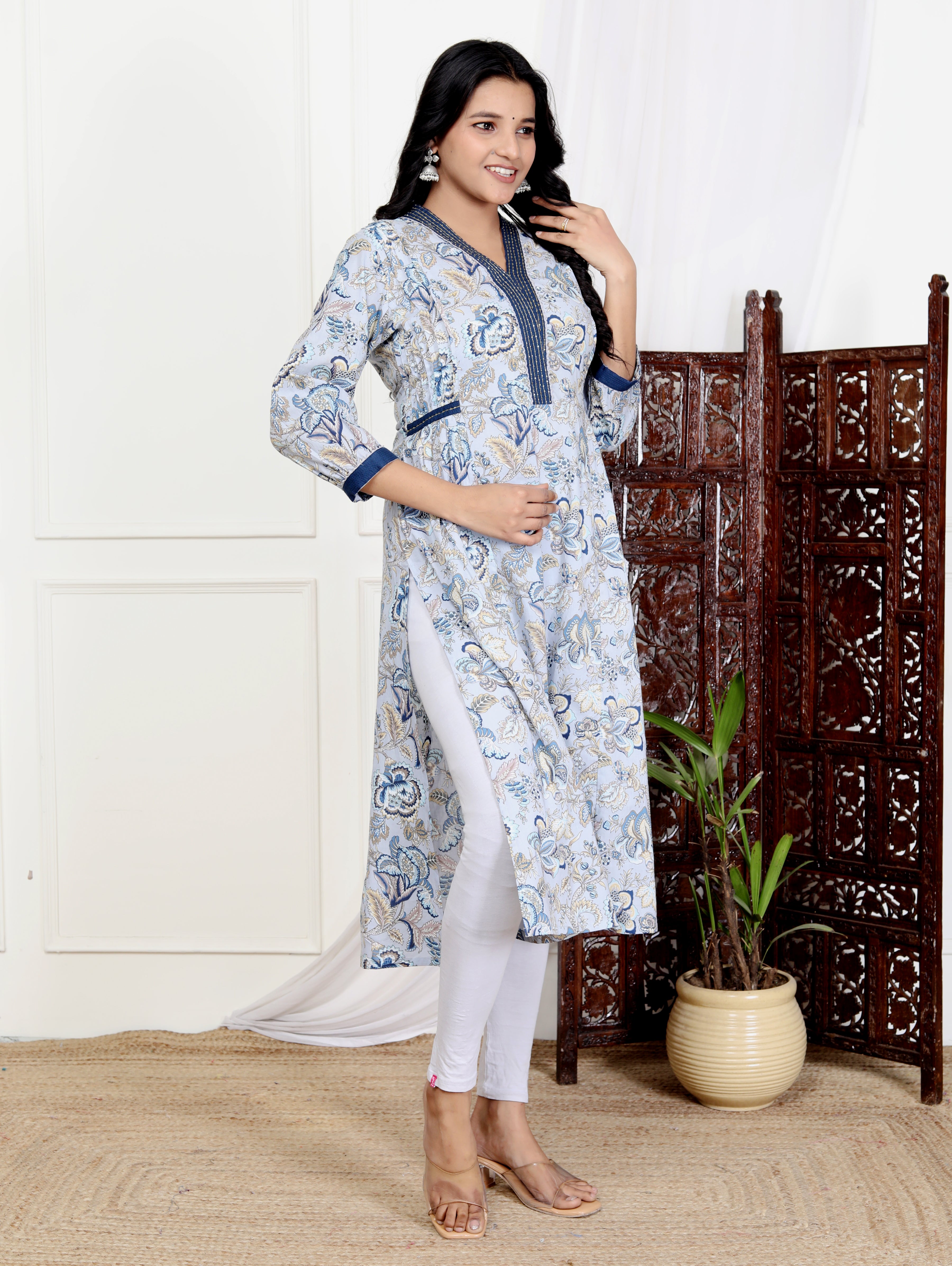 Grey Cotton Straight Kurta-700008