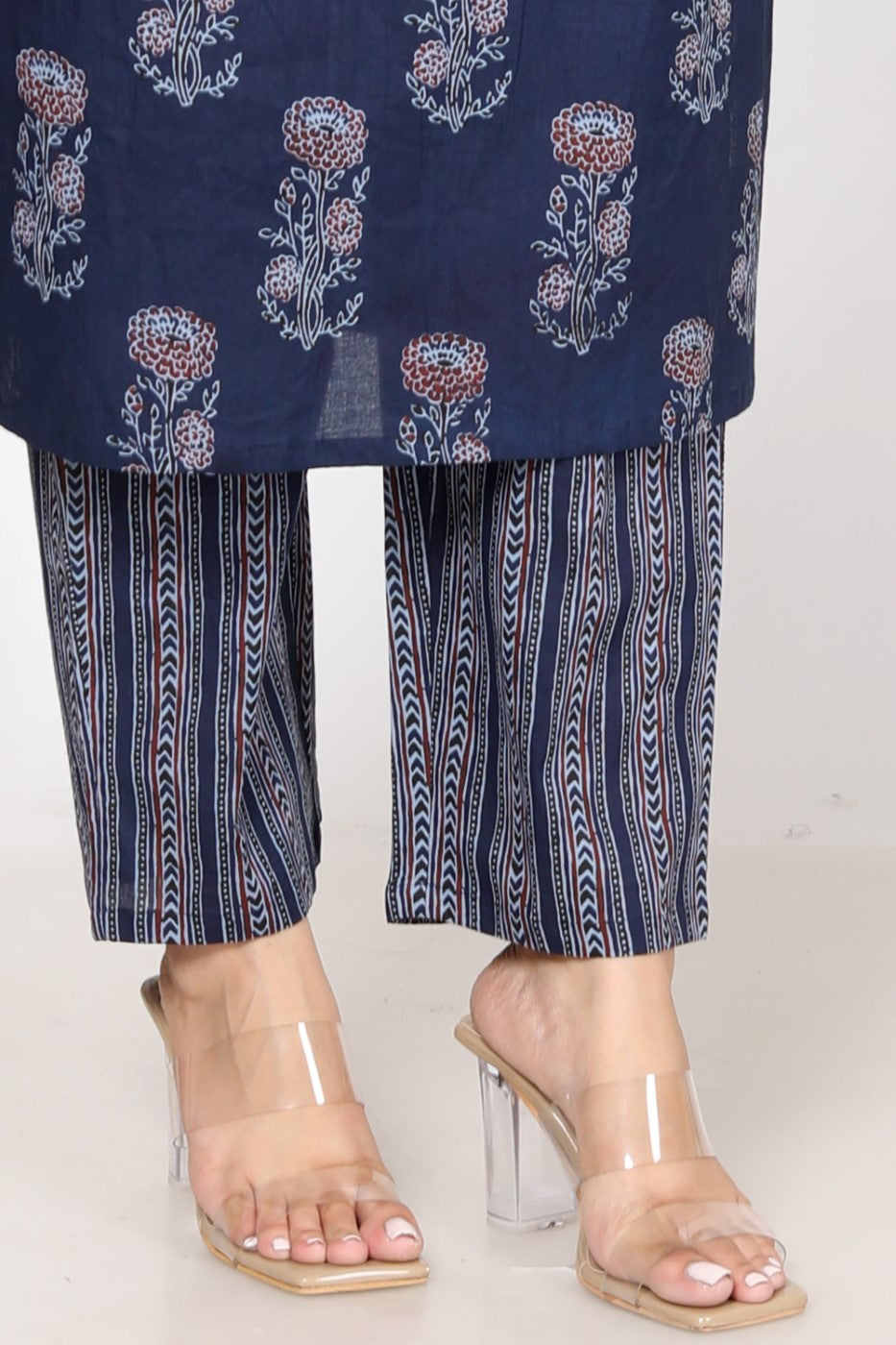 Blue Cotton Kurta Pant Set with Dupatta-800013