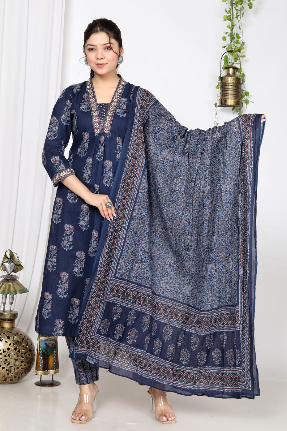 Blue Cotton Kurta Pant Set with Dupatta-800013