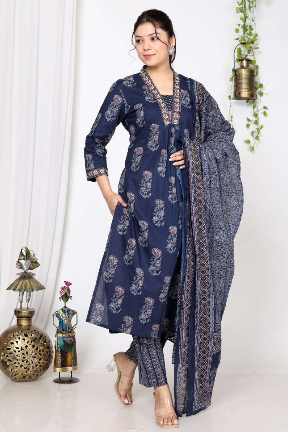 Blue Cotton Kurta Pant Set with Dupatta-800013