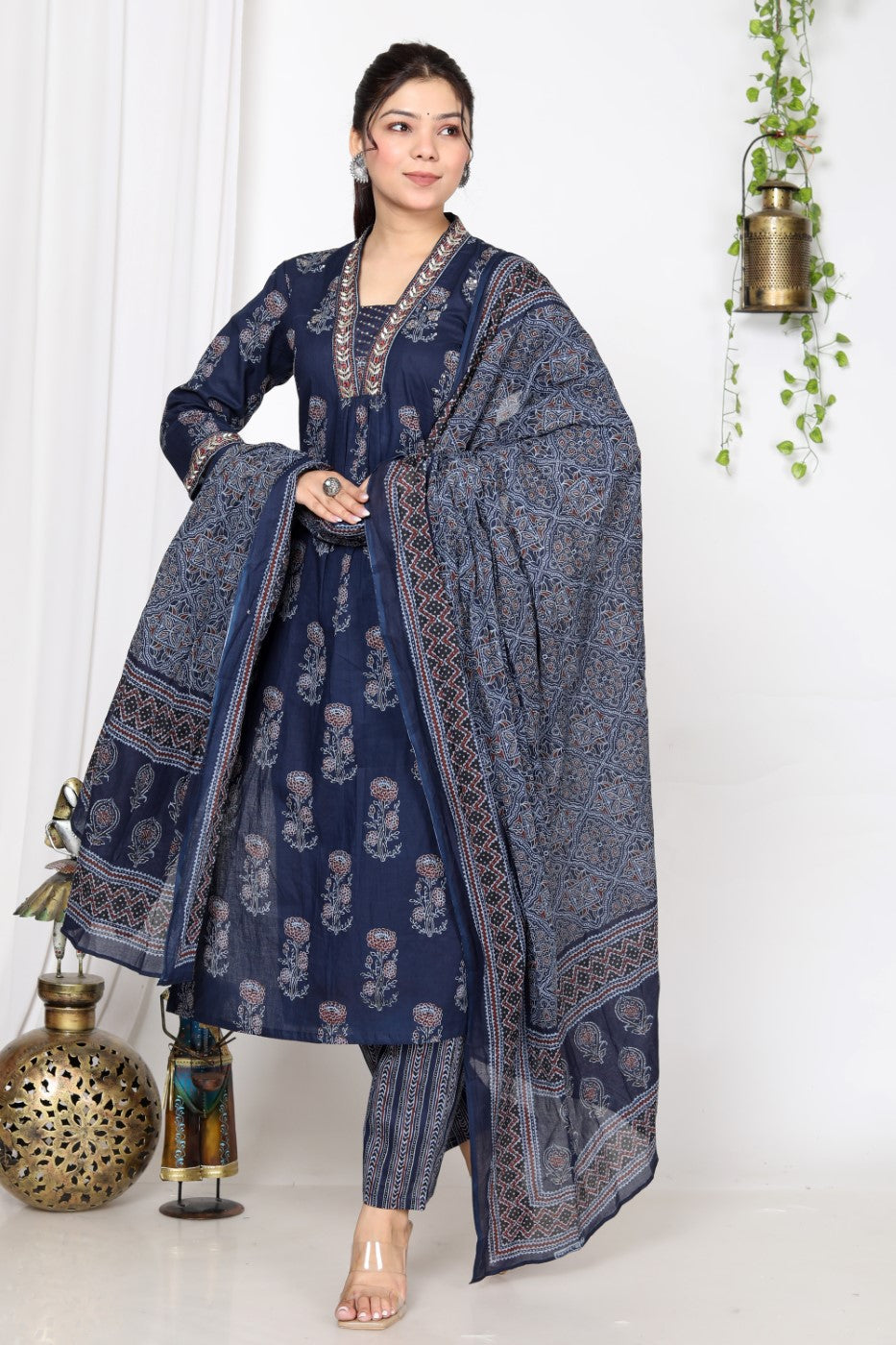Blue Cotton Kurta Pant Set with Dupatta-800013