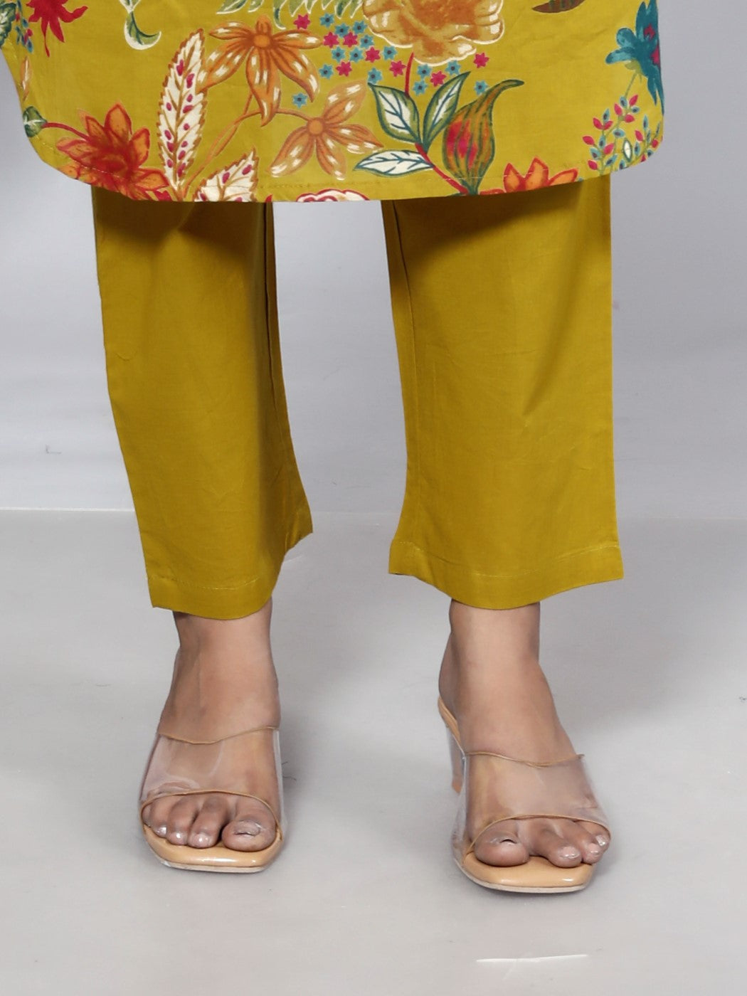 Yellow Cotton Kurta Pant Set with Dupatta-800068