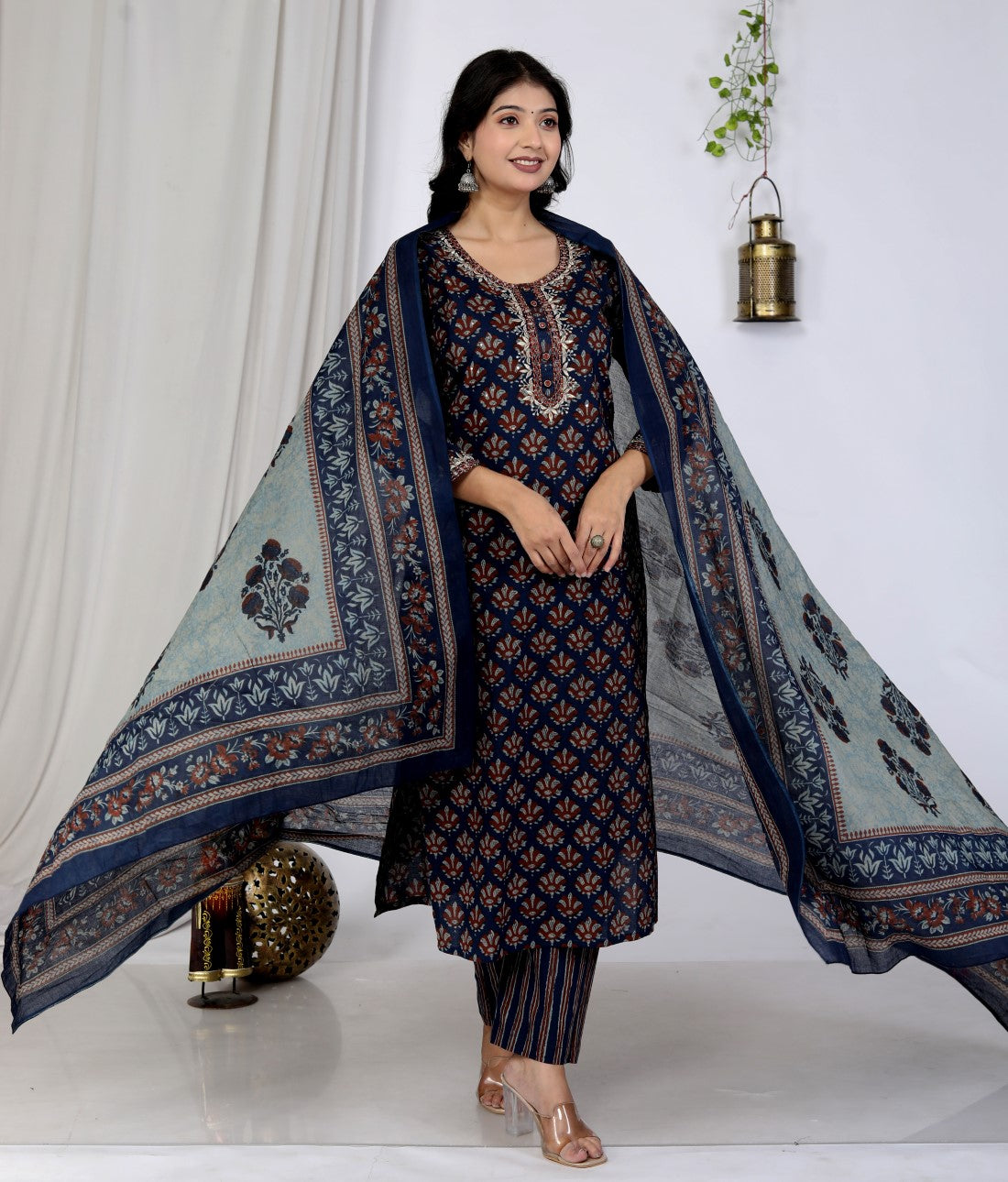 Blue Cotton Kurta Pant Set with Dupatta-800081