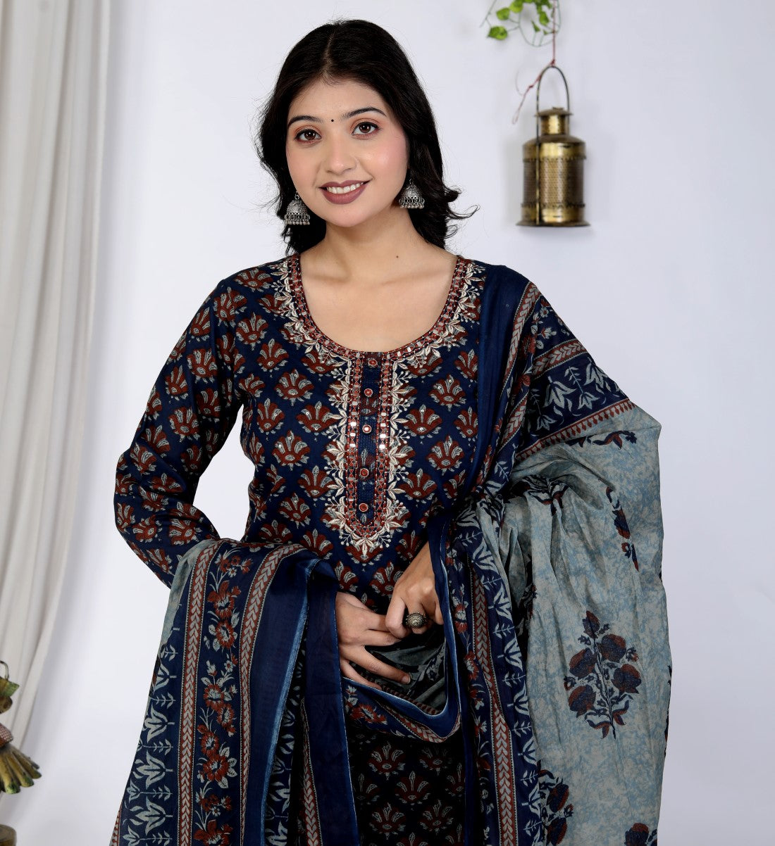 Blue Cotton Kurta Pant Set with Dupatta-800081