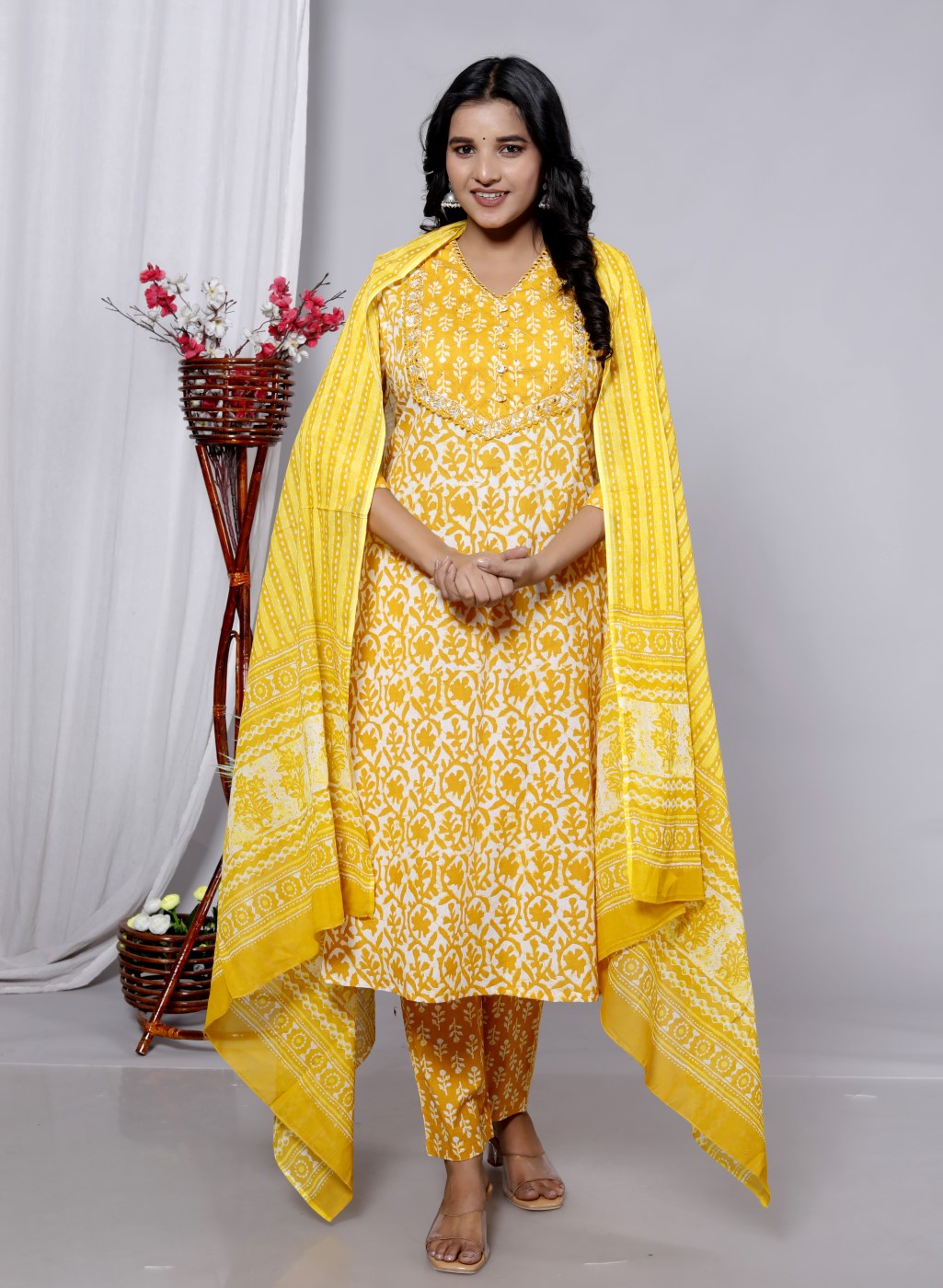 Yellow Cotton Kurta Pant Set with Dupatta-800090