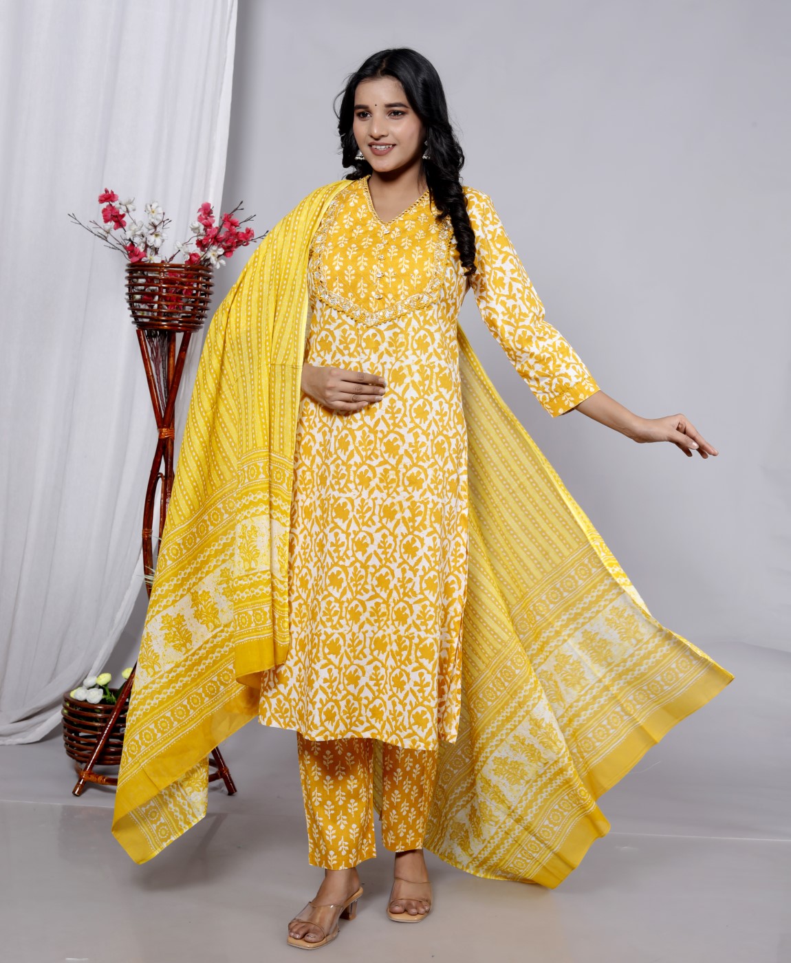 Yellow Cotton Kurta Pant Set with Dupatta-800090