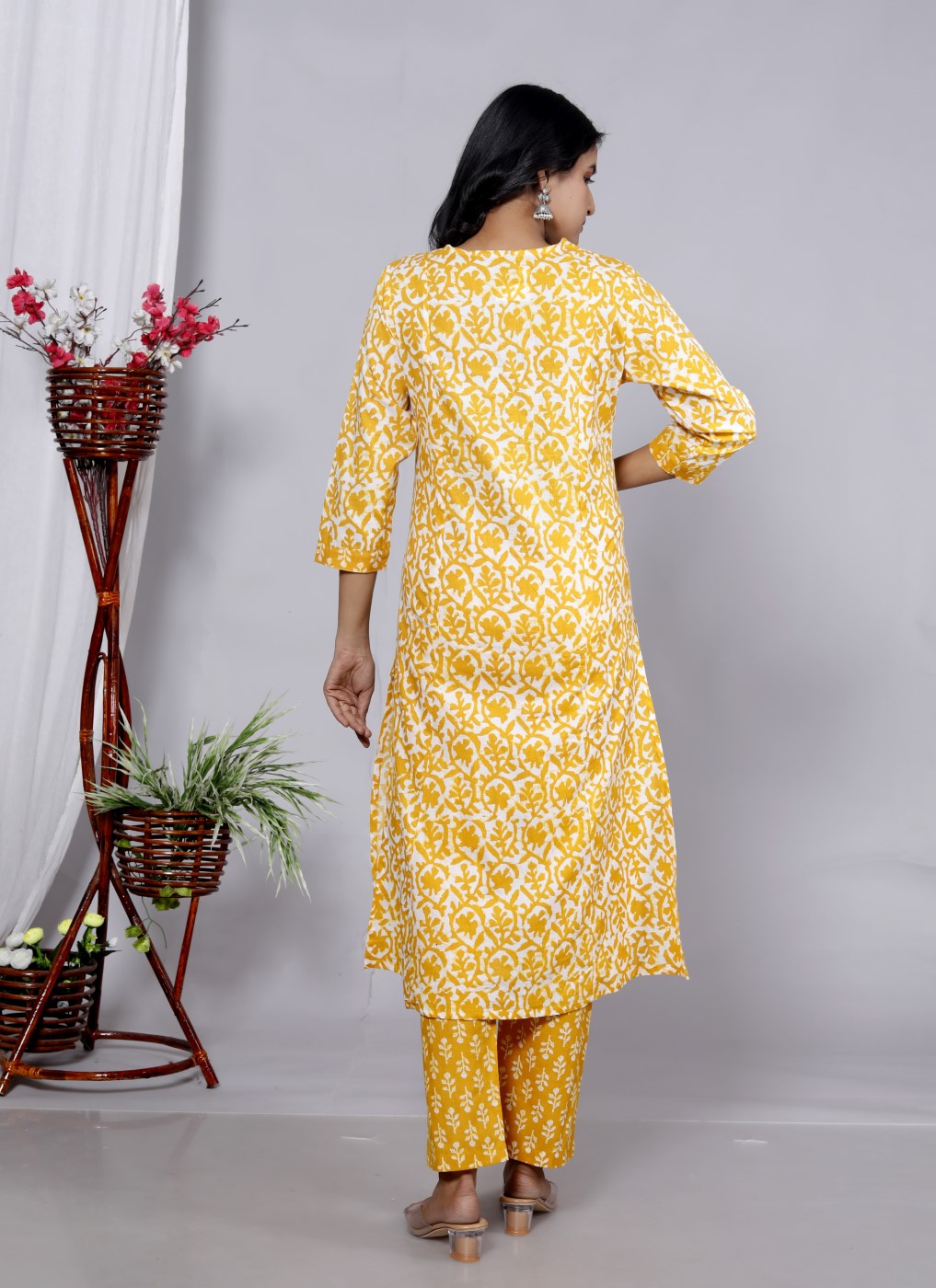 Yellow Cotton Kurta Pant Set with Dupatta-800090
