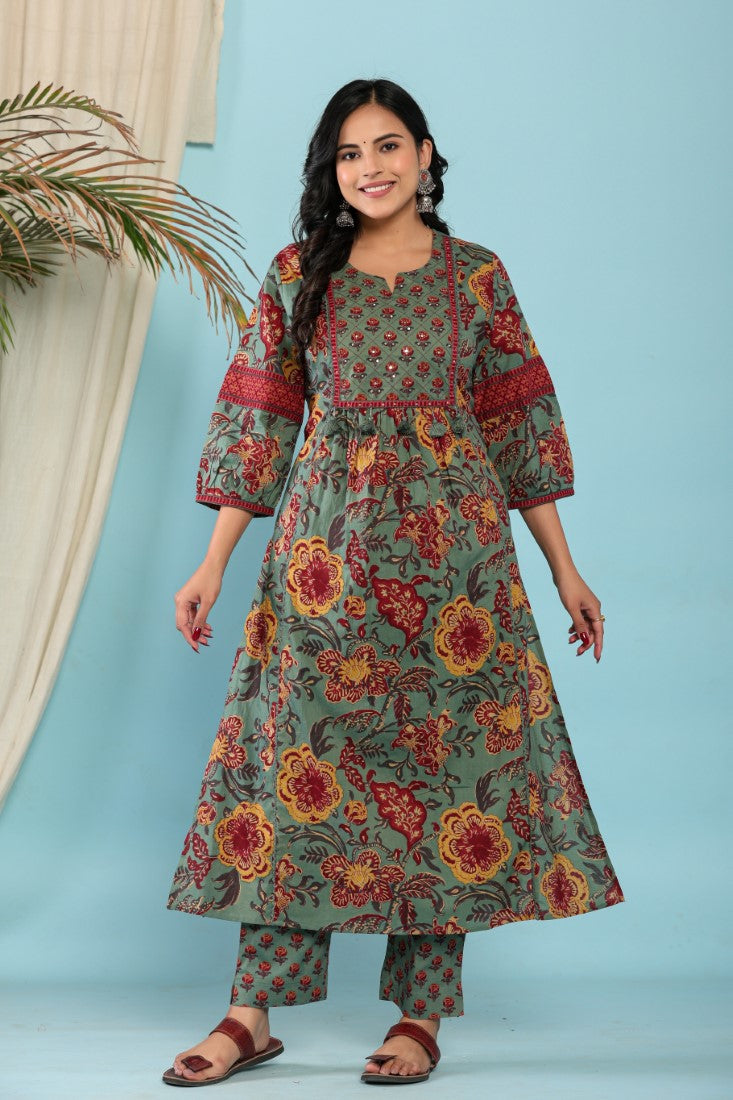 Green Cotton Anarkali Kurta Pant Set with Dupatta-800096