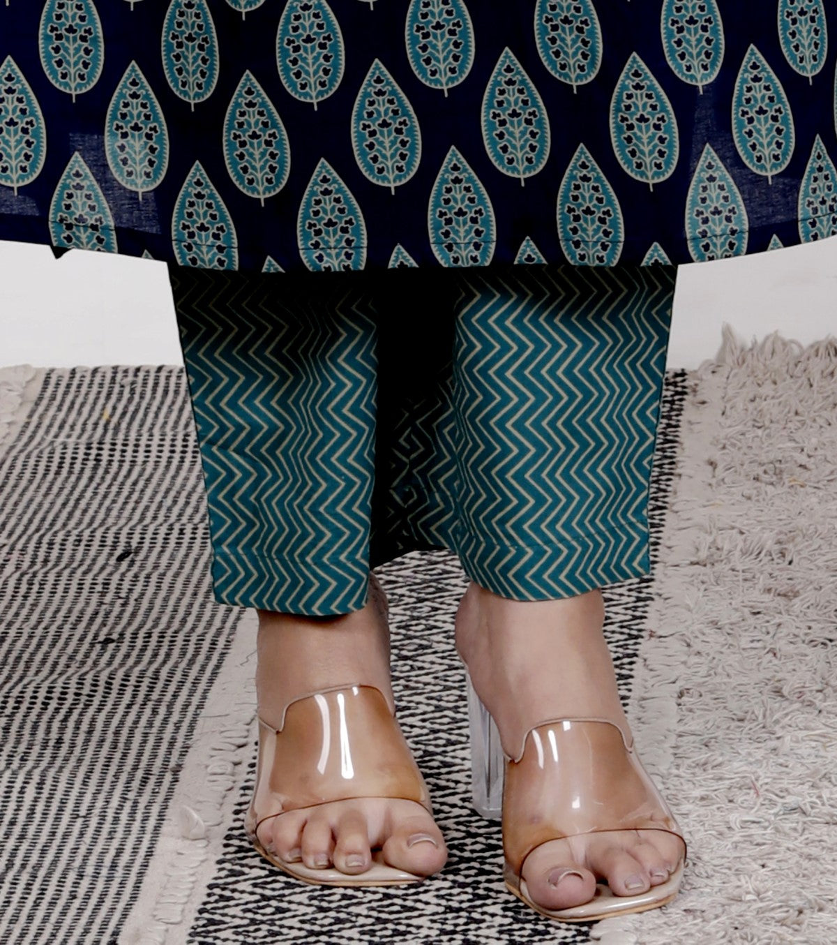 Blue Cotton Kurta Pant Set with Dupatta-800106