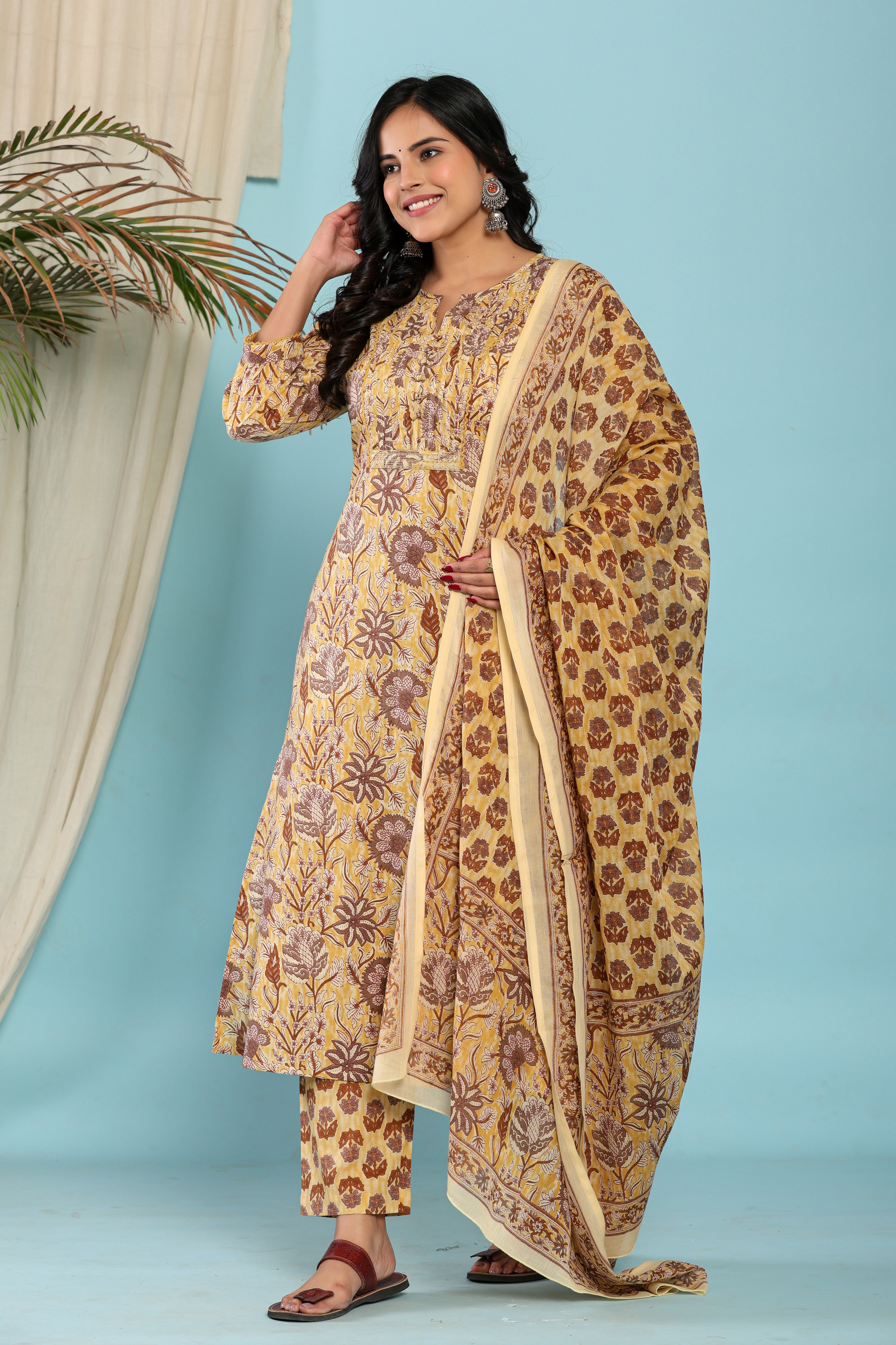 Yellow Cotton Kurta Pant Set with Dupatta-800118