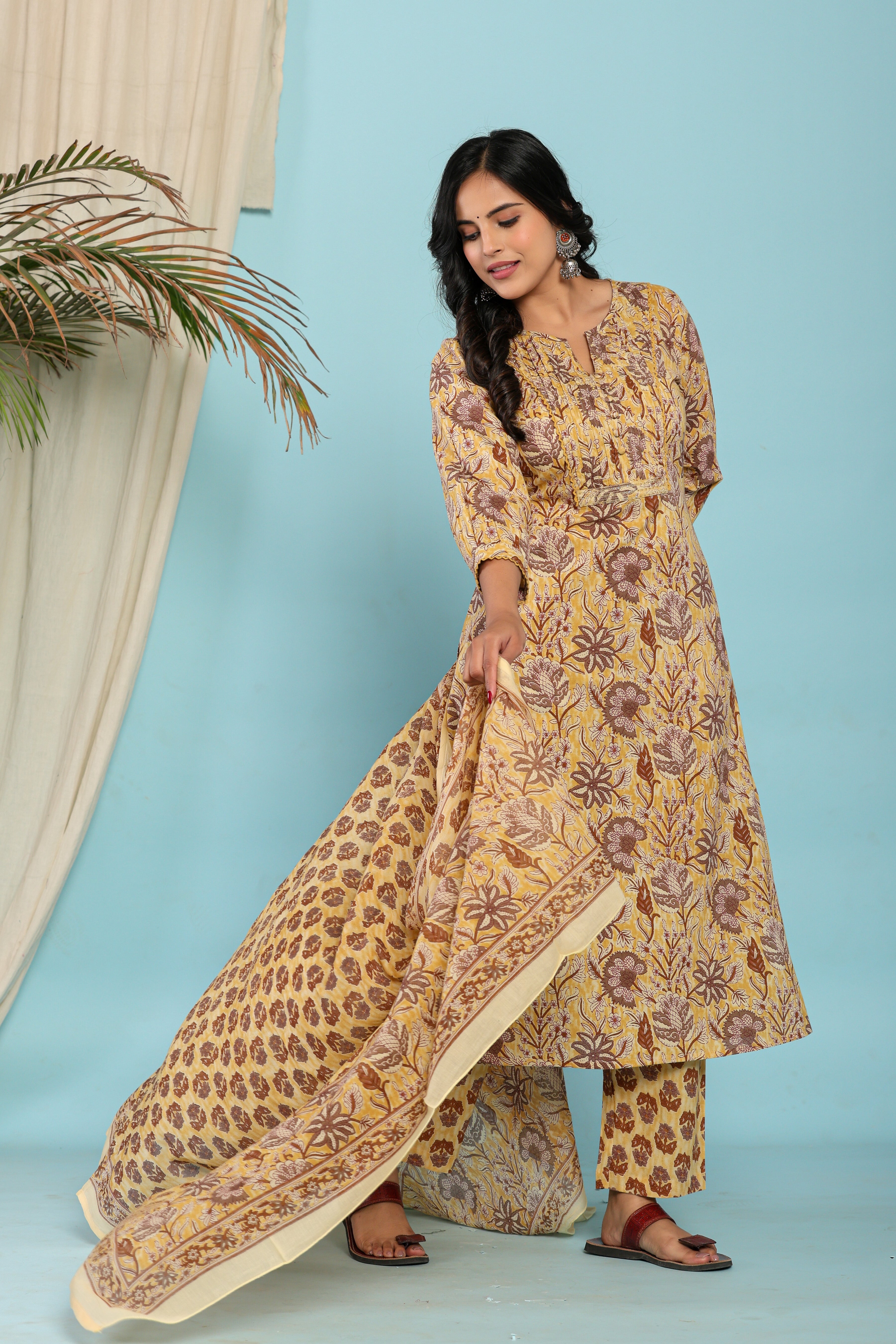 Yellow Cotton Kurta Pant Set with Dupatta-800118