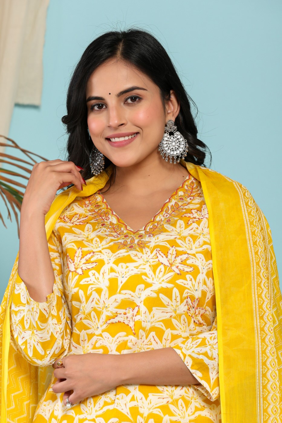 Yellow Cotton Kurta Pant Set with Dupatta-800126