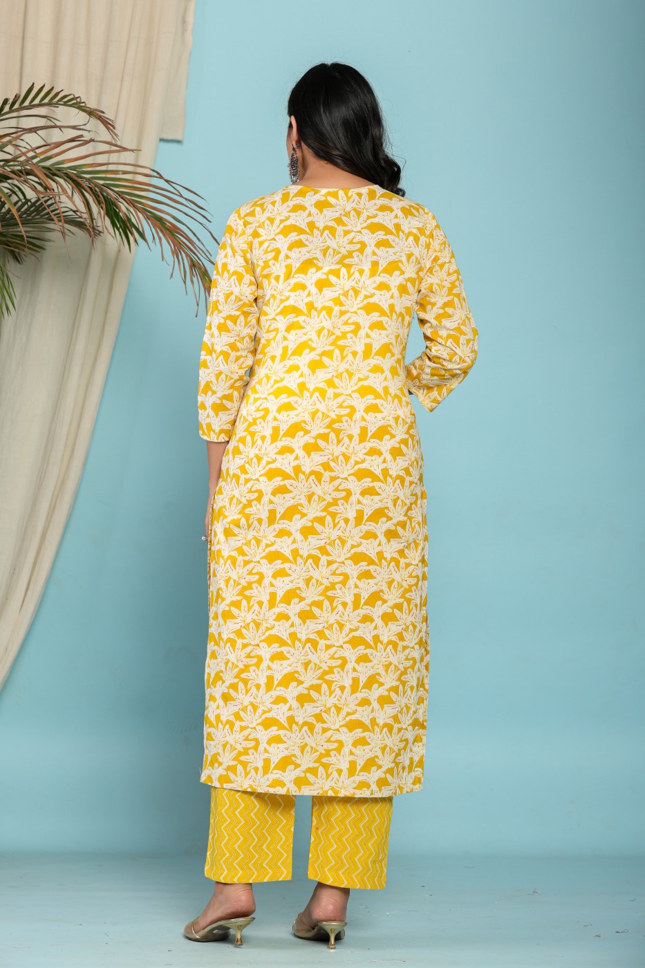 Yellow Cotton Kurta Pant Set with Dupatta-800126