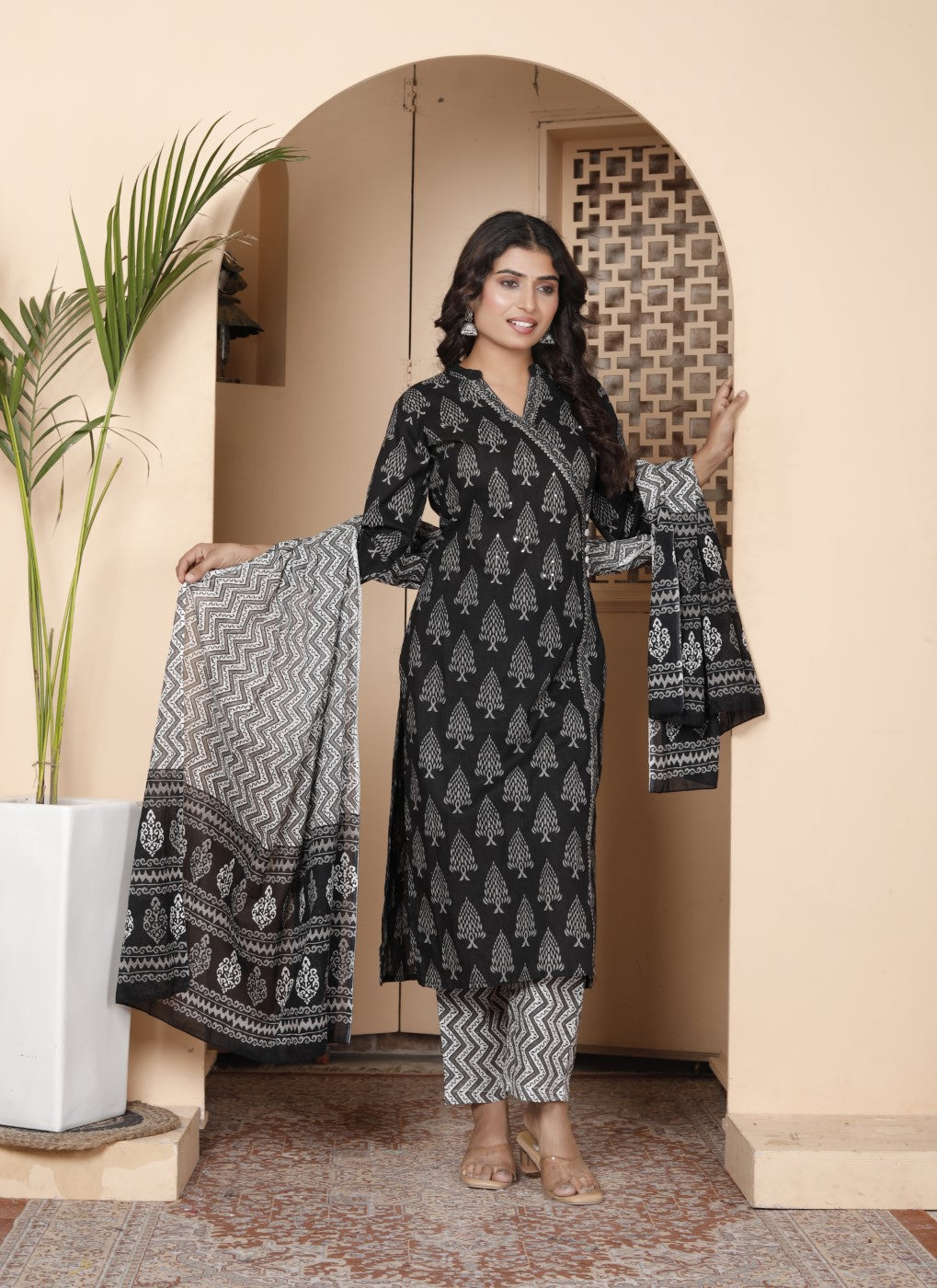 Black Cotton Kurta Pant Set with Dupatta-800133