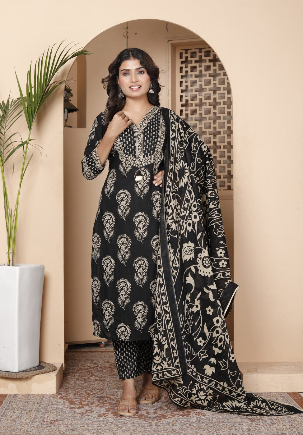 Black Cotton Kurta Pant Set with Dupatta-800187