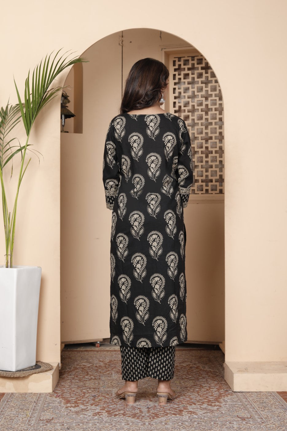 Black Cotton Kurta Pant Set with Dupatta-800187