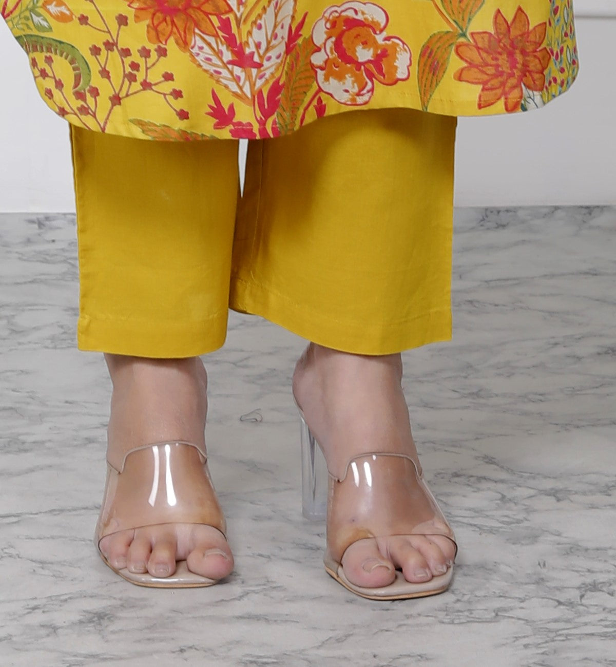 Yellow Cotton Kurta Pant Set with Dupatta-900058